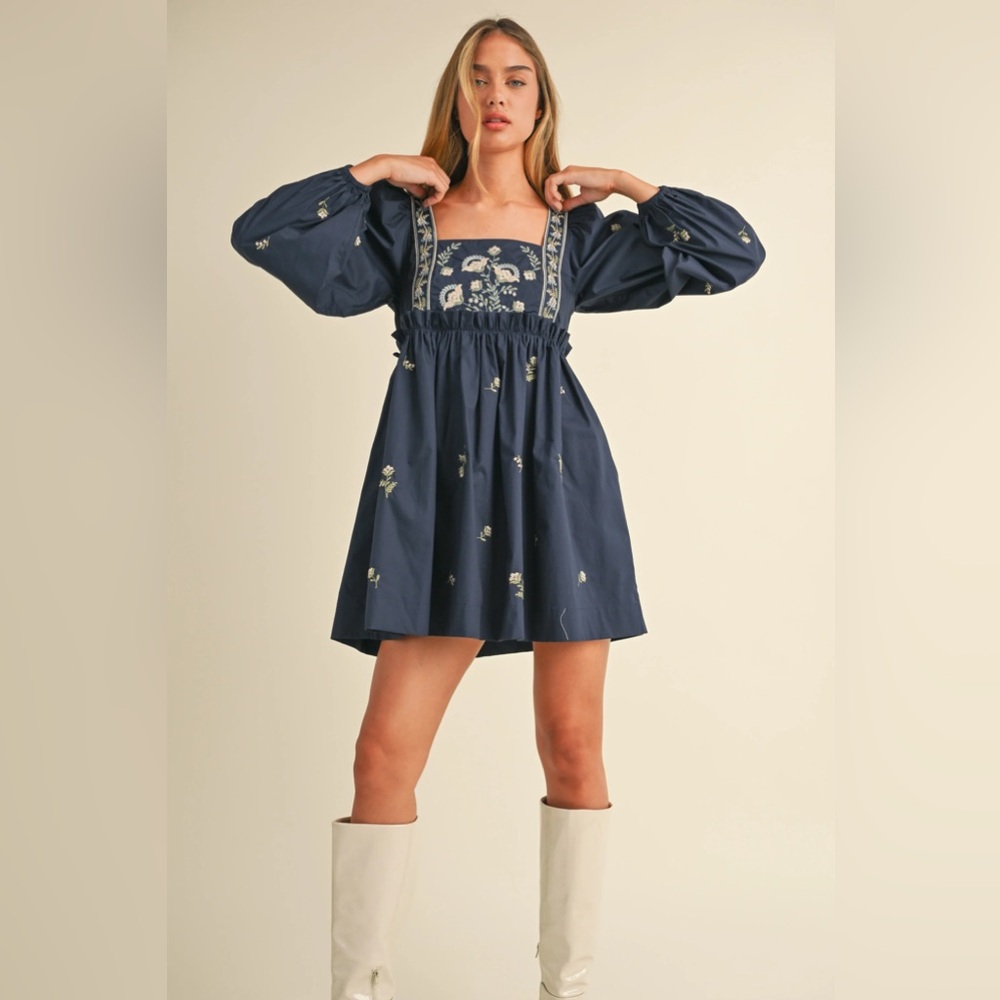 ZALENA EMBROIDERED LONG SLEEVE DRESS